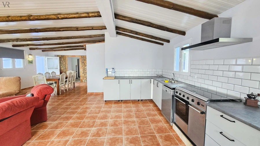 Moradia T4 para Venda em São Bartolomeu de Messines Foto 5