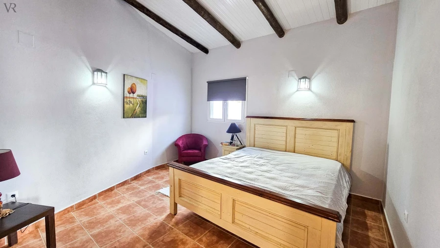 Moradia T4 para Venda em São Bartolomeu de Messines Foto 10