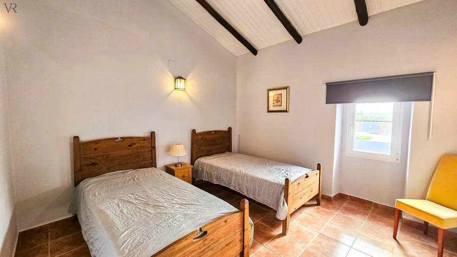 Moradia T4 para Venda em São Bartolomeu de Messines Foto 19