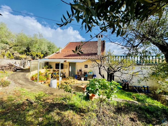 Moradia T3 para Venda em Além da Ribeira e Pedreira Foto 3