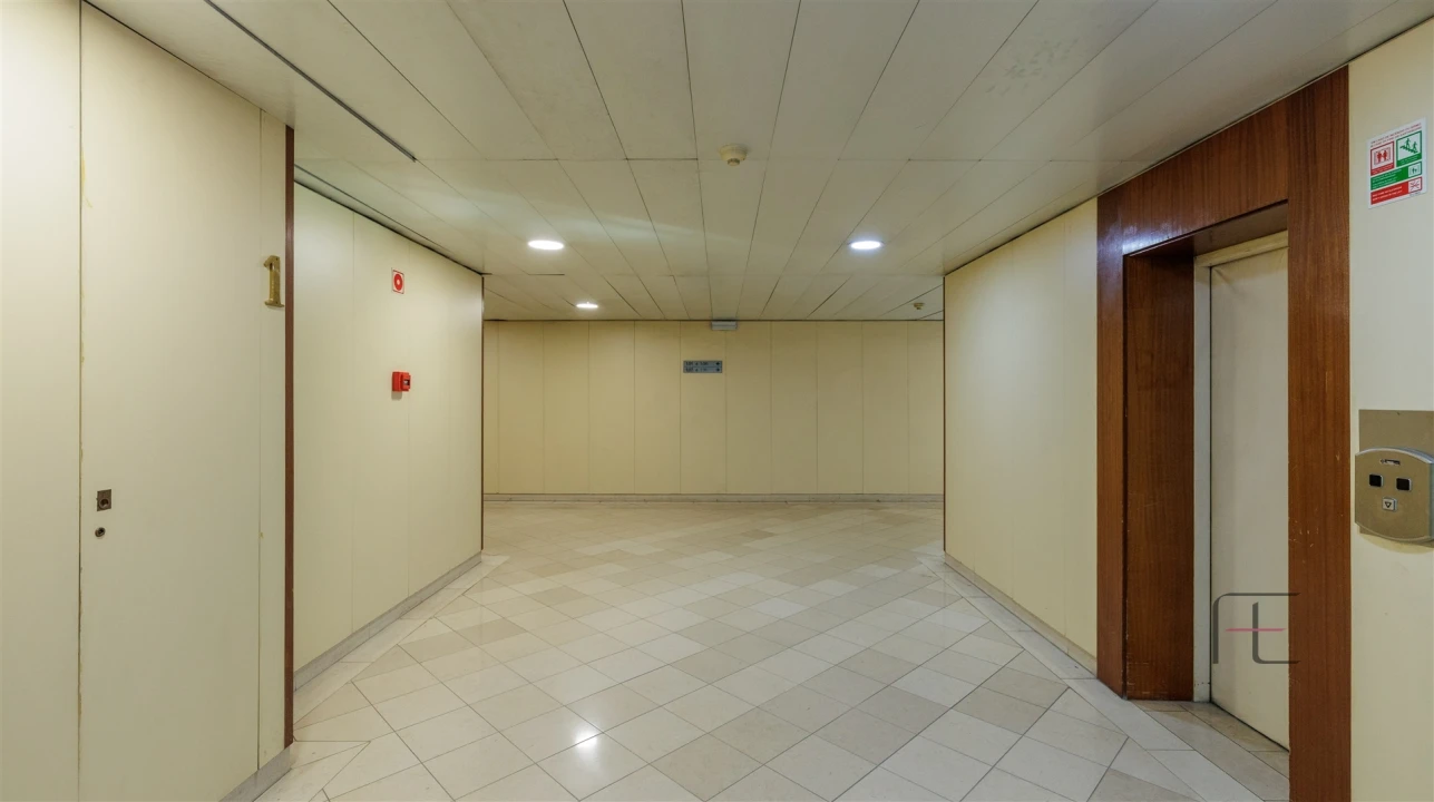 Escritório para Arrendamento em Ramalde Foto 8