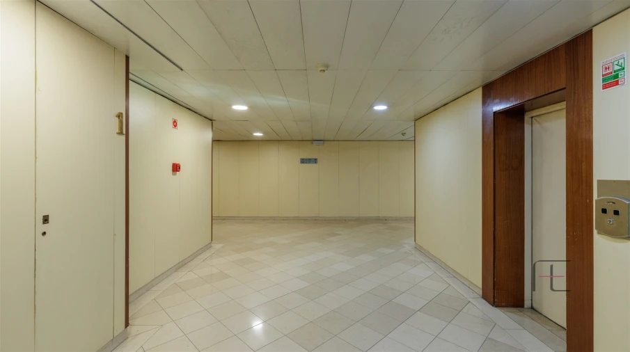 Escritório para Arrendamento em Ramalde Foto 8