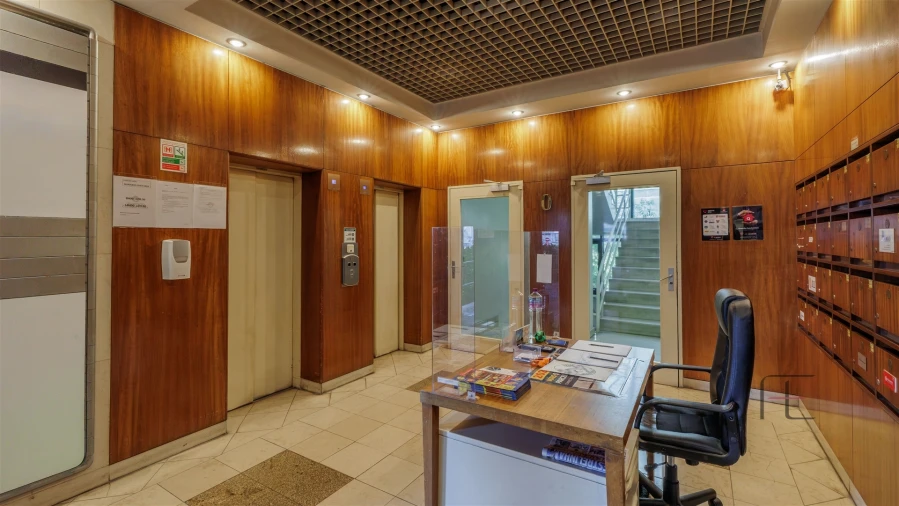 Escritório para Arrendamento em Ramalde Foto 6