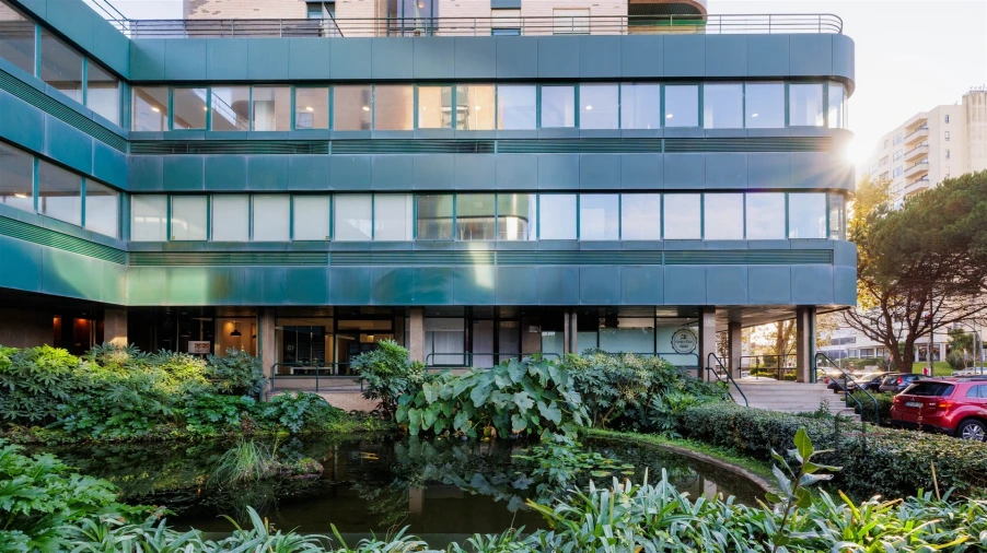 Escritório para Arrendamento em Ramalde Foto 4