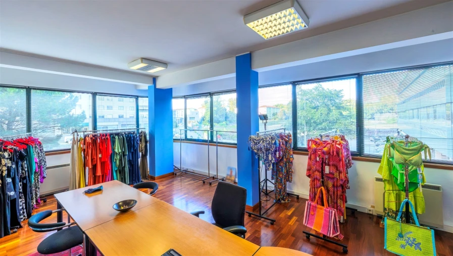 Escritório para Arrendamento em Ramalde Foto 16