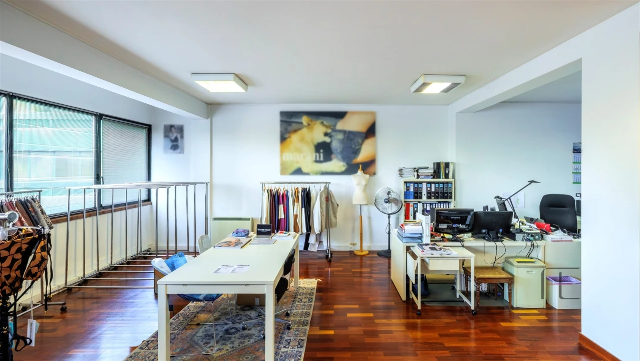 Escritório para Arrendamento em Ramalde Foto 18