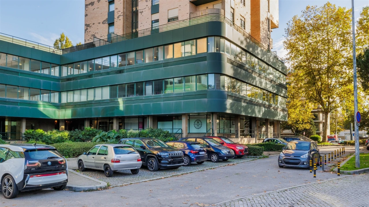 Escritório para Arrendamento em Ramalde Foto 1