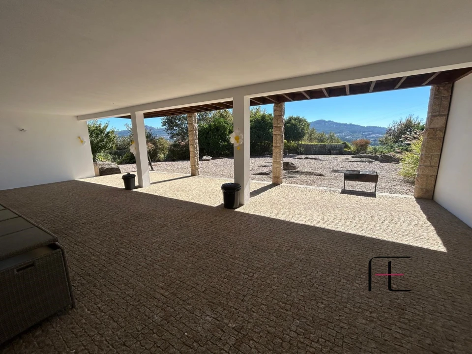 Moradia T6 para Venda em Boelhe Foto 22