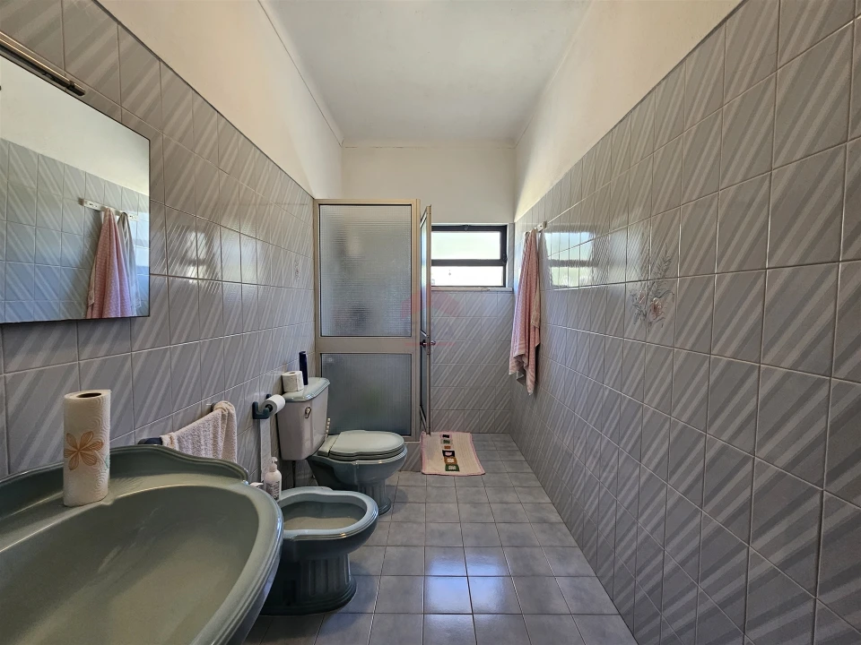 Moradia T0 para Venda em Santa Barbara de Nexe Foto 13