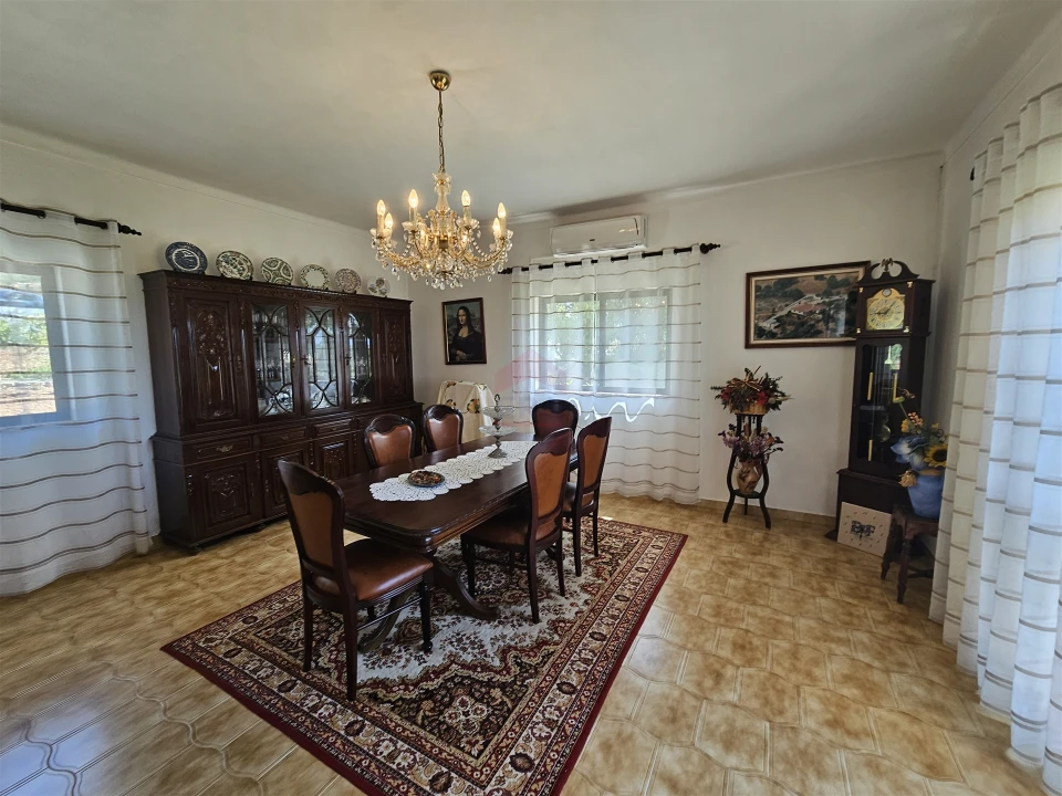 Moradia T0 para Venda em Santa Barbara de Nexe Foto 6