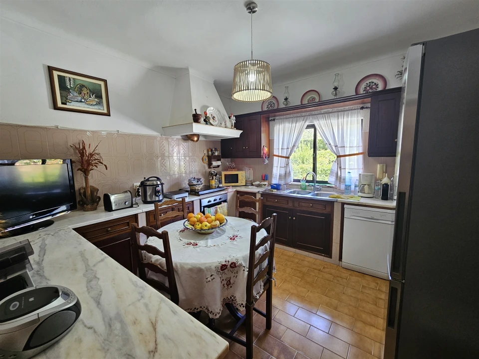 Moradia T0 para Venda em Santa Barbara de Nexe Foto 9