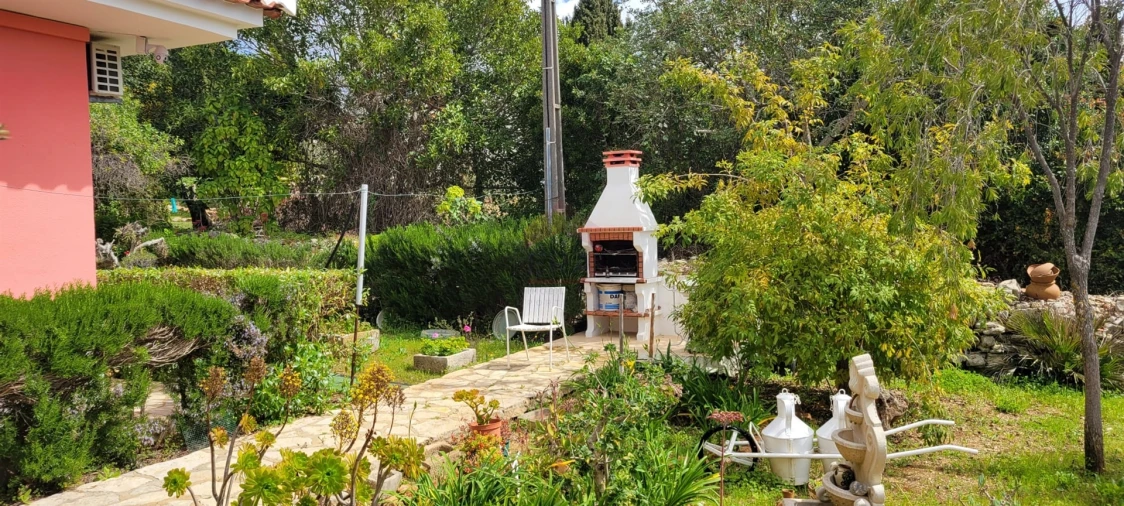 Moradia T0 para Venda em Santa Barbara de Nexe Foto 27