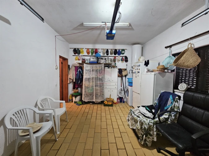 Moradia T0 para Venda em Santa Barbara de Nexe Foto 14