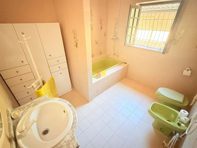 Moradia T4 para Venda em Buarcos Foto 19