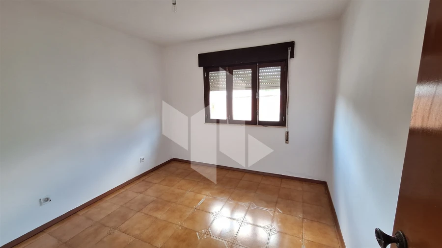 Moradia T3 para Venda em Molelos Foto 8