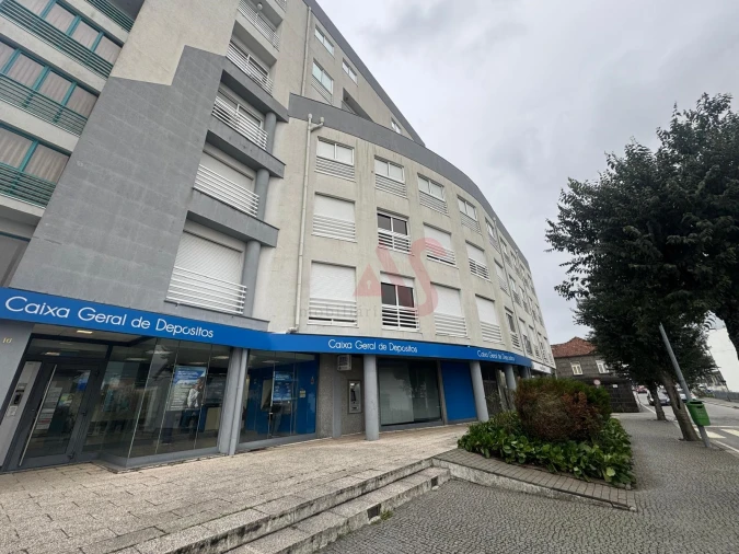 Escritório para Venda em Vila Cova da Lixa e Borba de Godim Foto 1