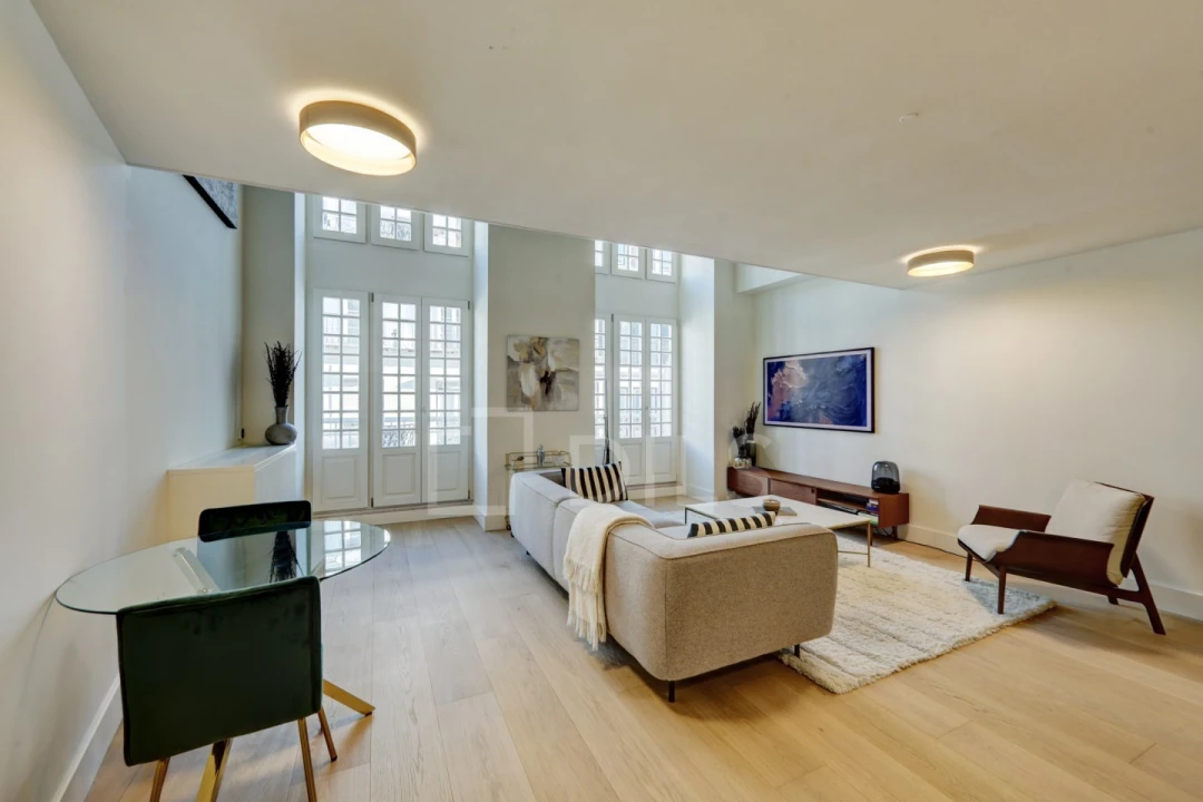 Apartamento T2 para Venda em Santo António Foto 13