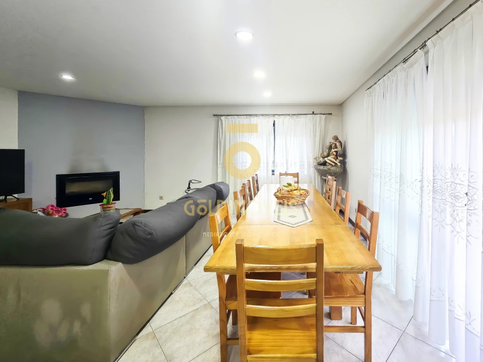 Apartamento T3 para Venda em Lourosa Foto 3