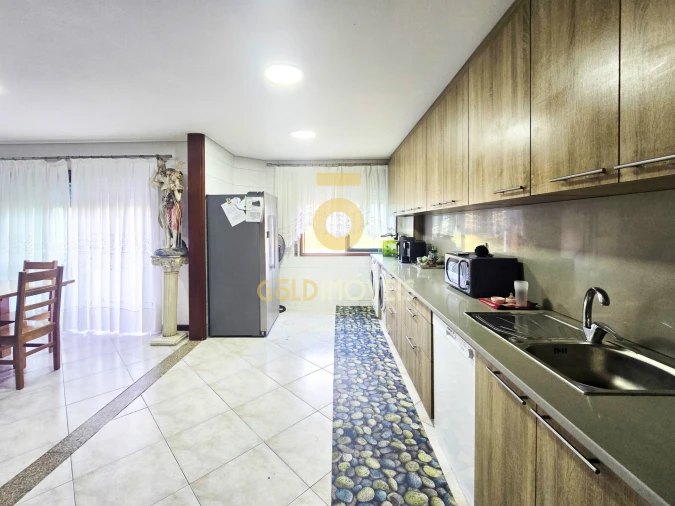 Apartamento T3 para Venda em Lourosa Foto 6