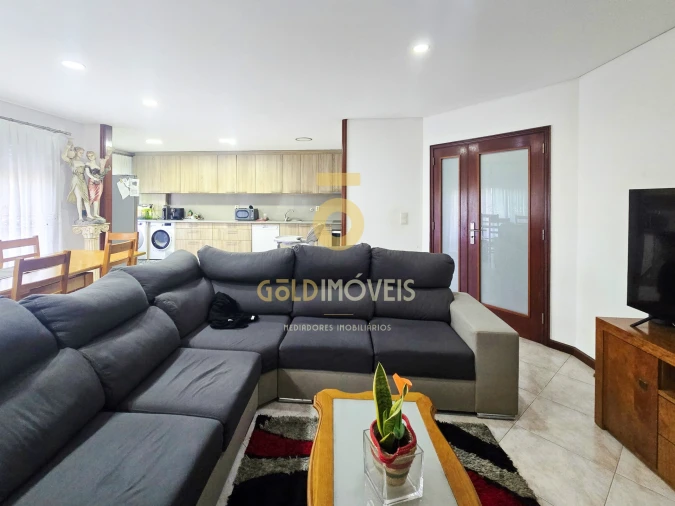 Apartamento T3 para Venda em Lourosa Foto 8
