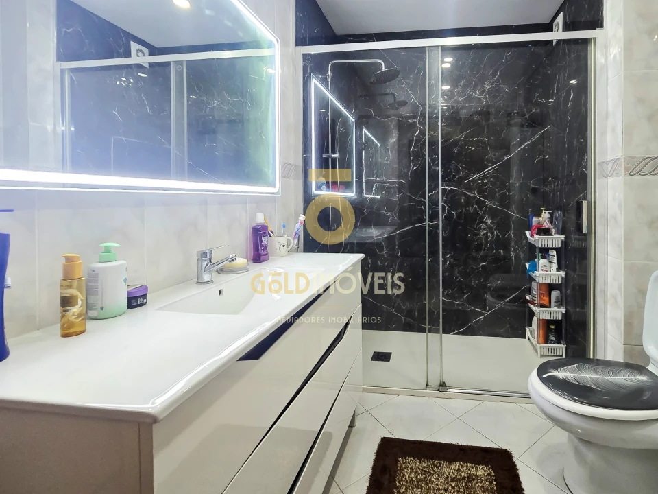 Apartamento T3 para Venda em Lourosa Foto 11