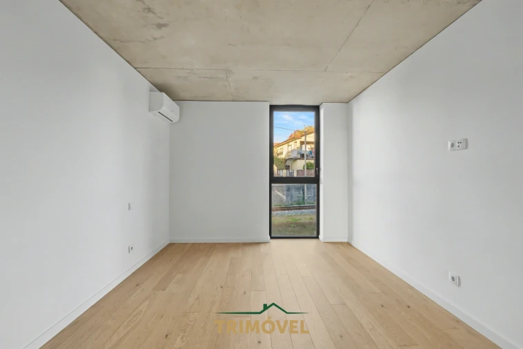 Apartamento T2 para Venda em O. Azeméis, Riba-Ul, Ul, Macinhata Seixa, Madail Foto 9