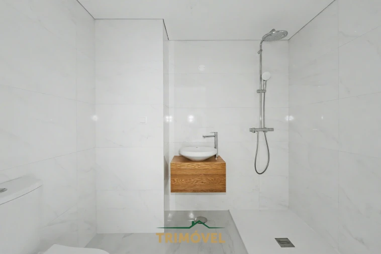 Apartamento T2 para Venda em O. Azeméis, Riba-Ul, Ul, Macinhata Seixa, Madail Foto 7