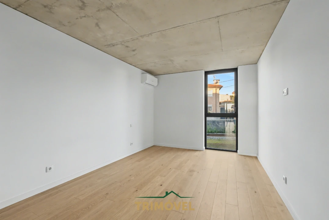 Apartamento T2 para Venda em O. Azeméis, Riba-Ul, Ul, Macinhata Seixa, Madail Foto 8