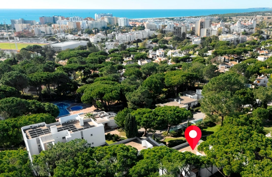 Apartamento T3 para Venda em Quarteira Foto 42