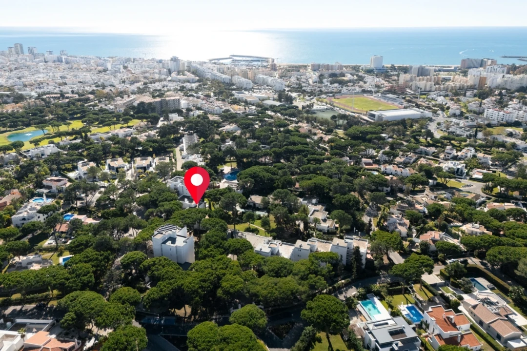 Apartamento T3 para Venda em Quarteira Foto 2