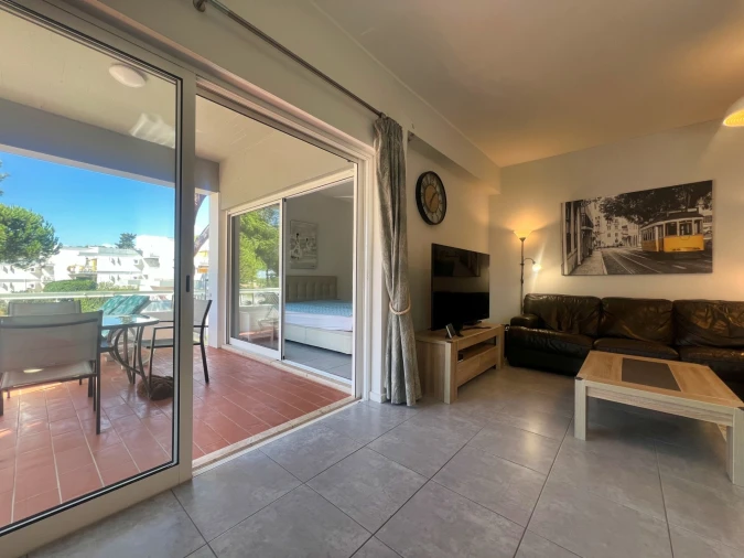 Apartamento T3 para Venda em Quarteira Foto 6