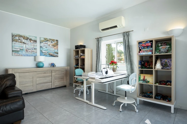 Apartamento T3 para Venda em Quarteira Foto 11