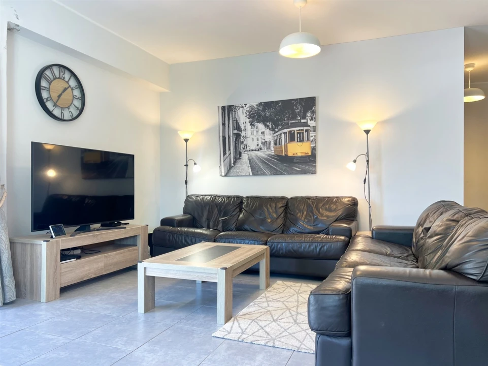 Apartamento T3 para Venda em Quarteira Foto 9