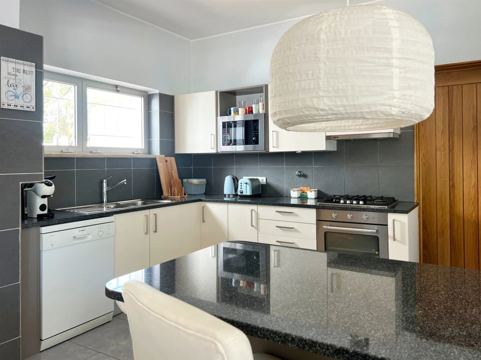 Apartamento T3 para Venda em Quarteira Foto 20