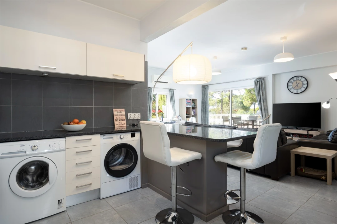 Apartamento T3 para Venda em Quarteira Foto 17