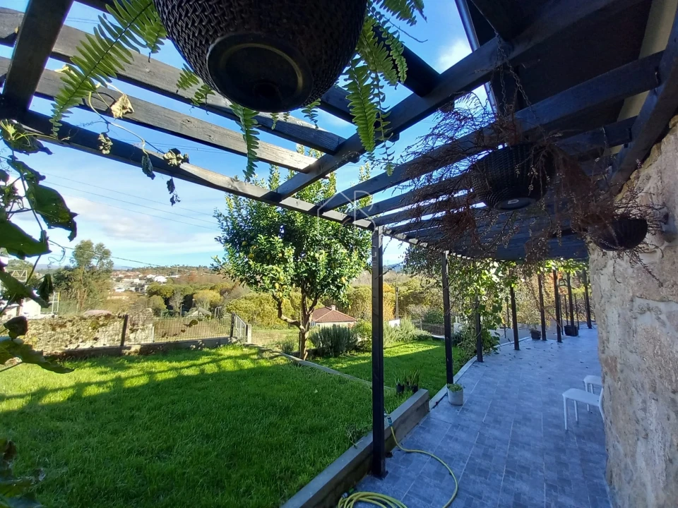 Moradia T3 para Venda em Sabariz Foto 7