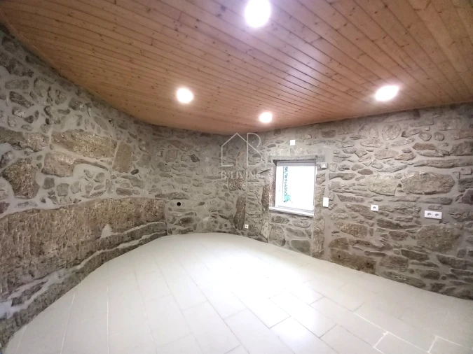 Moradia T3 para Venda em Sabariz Foto 24