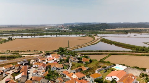 Moradia T10 para Venda em Samuel
