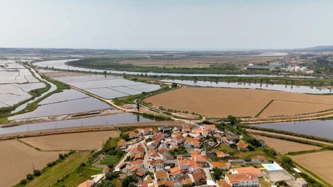 Moradia T10 para Venda em Samuel