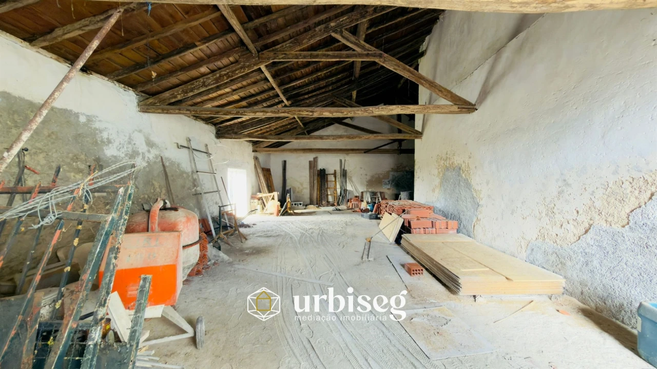 Moradia T10 para Venda em Samuel Foto 15