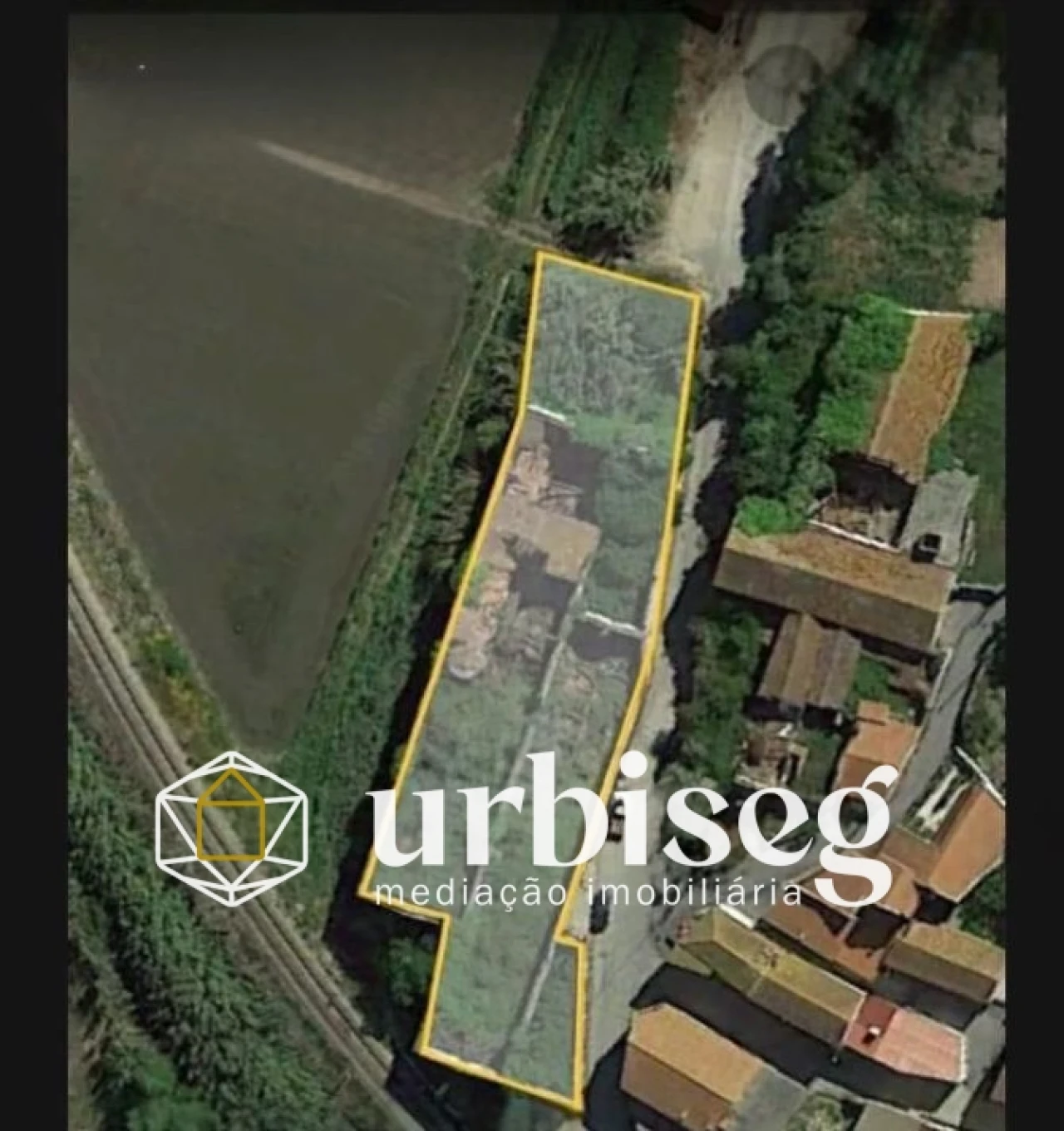 Moradia T10 para Venda em Samuel Foto 15