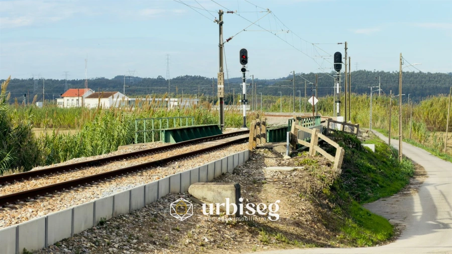 Moradia T10 para Venda em Samuel Foto 12