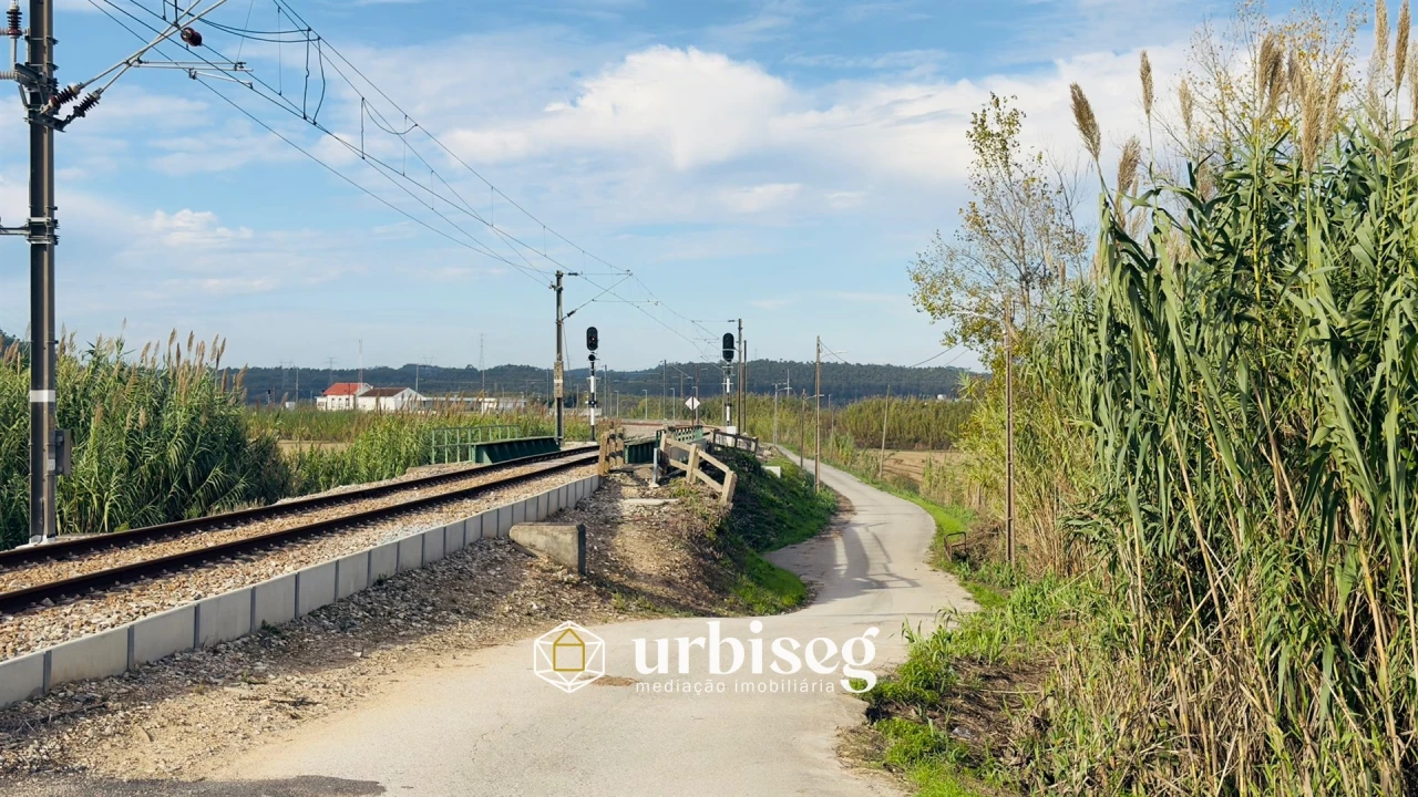 Moradia T10 para Venda em Samuel Foto 5