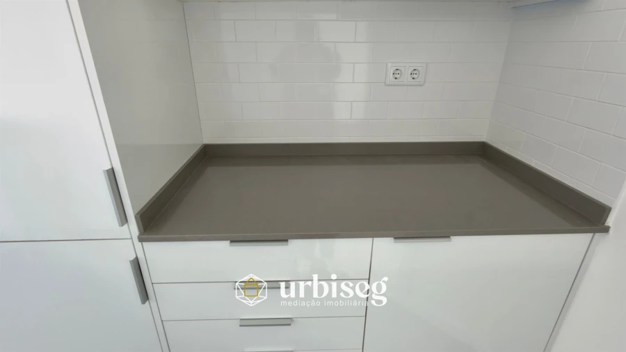 Apartamento T1 para Venda em Buarcos Foto 14