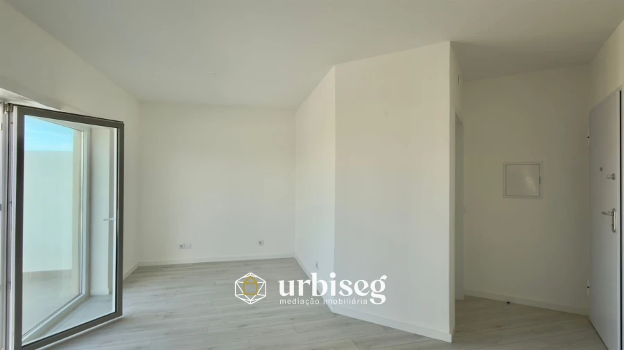 Apartamento T1 para Venda em Buarcos Foto 16