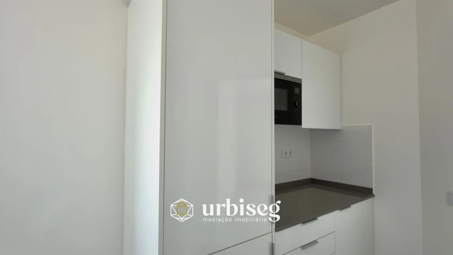 Apartamento T1 para Venda em Buarcos Foto 11