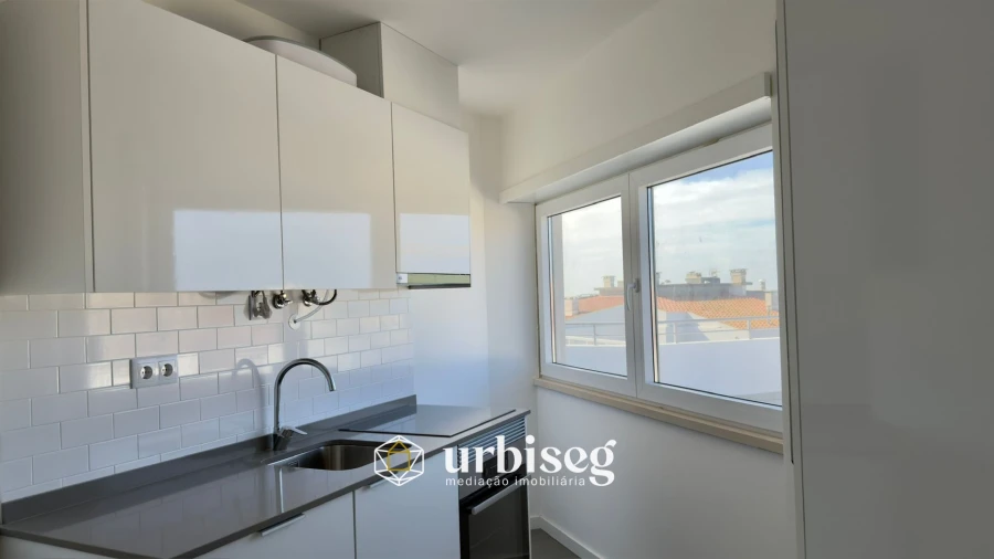 Apartamento T1 para Venda em Buarcos Foto 12