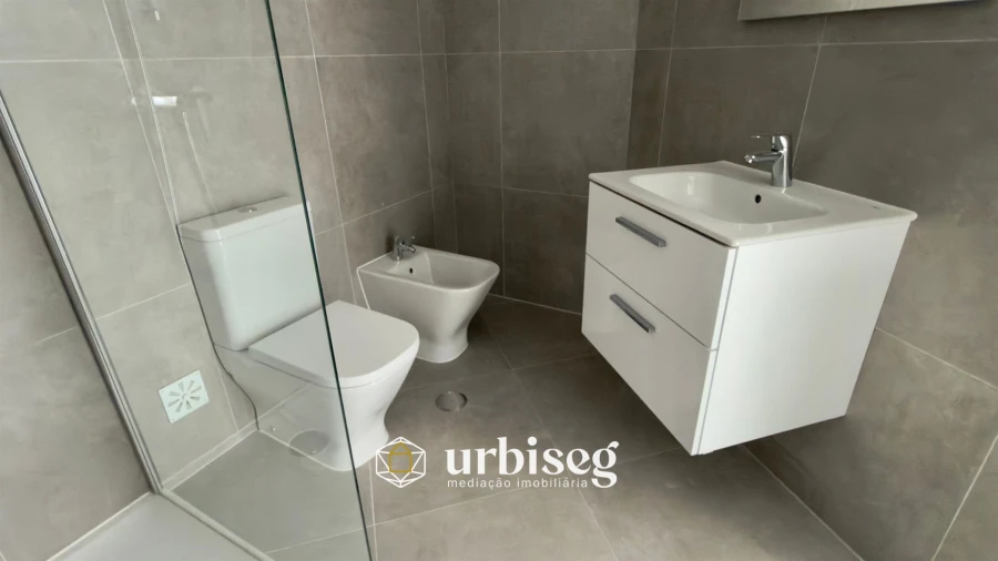 Apartamento T1 para Venda em Buarcos Foto 20