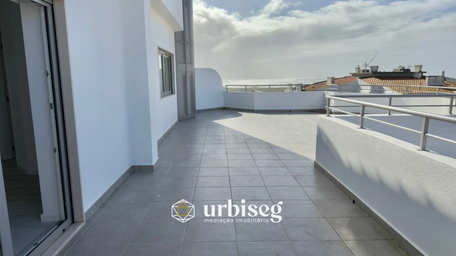 Apartamento T1 para Venda em Buarcos Foto 7