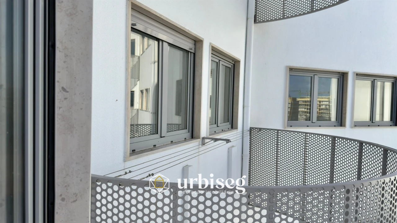 Apartamento T1 para Venda em Buarcos Foto 14